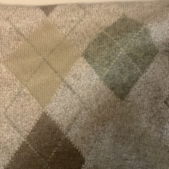 Fisherman Out of Ireland Argyle Sweater - Picture 7 of 14